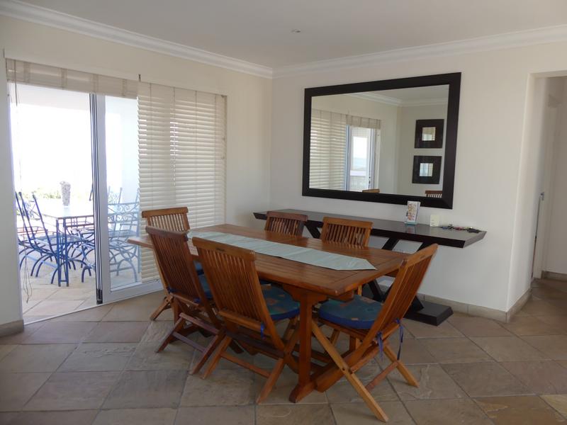 To Let 3 Bedroom Property for Rent in Golden Mile Western Cape